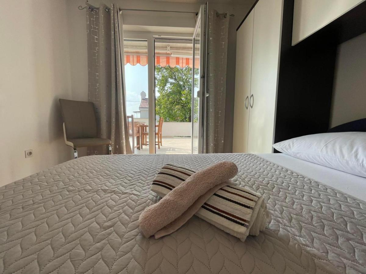 Apartman Renata Crikvenica Exterior foto